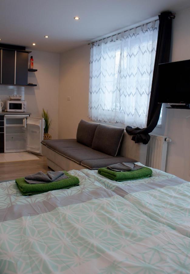 Blue Line Apartements アルノルトシュタイン エクステリア 写真
