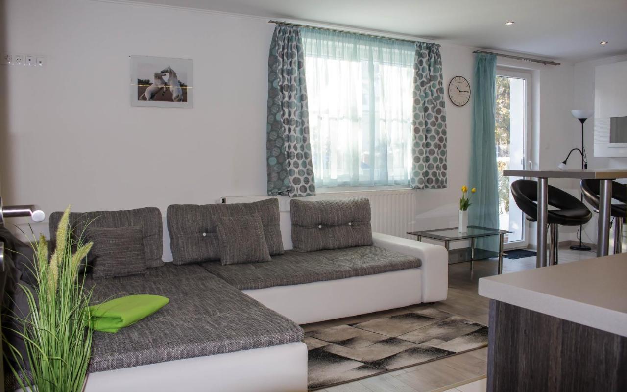 Blue Line Apartements アルノルトシュタイン エクステリア 写真